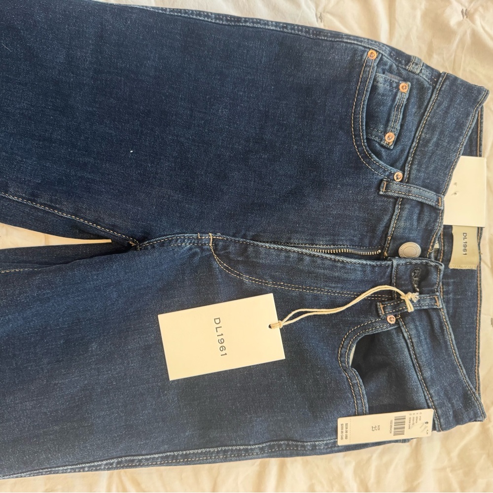 DL1961 Women's Halle Straight High Rise Instasculpt